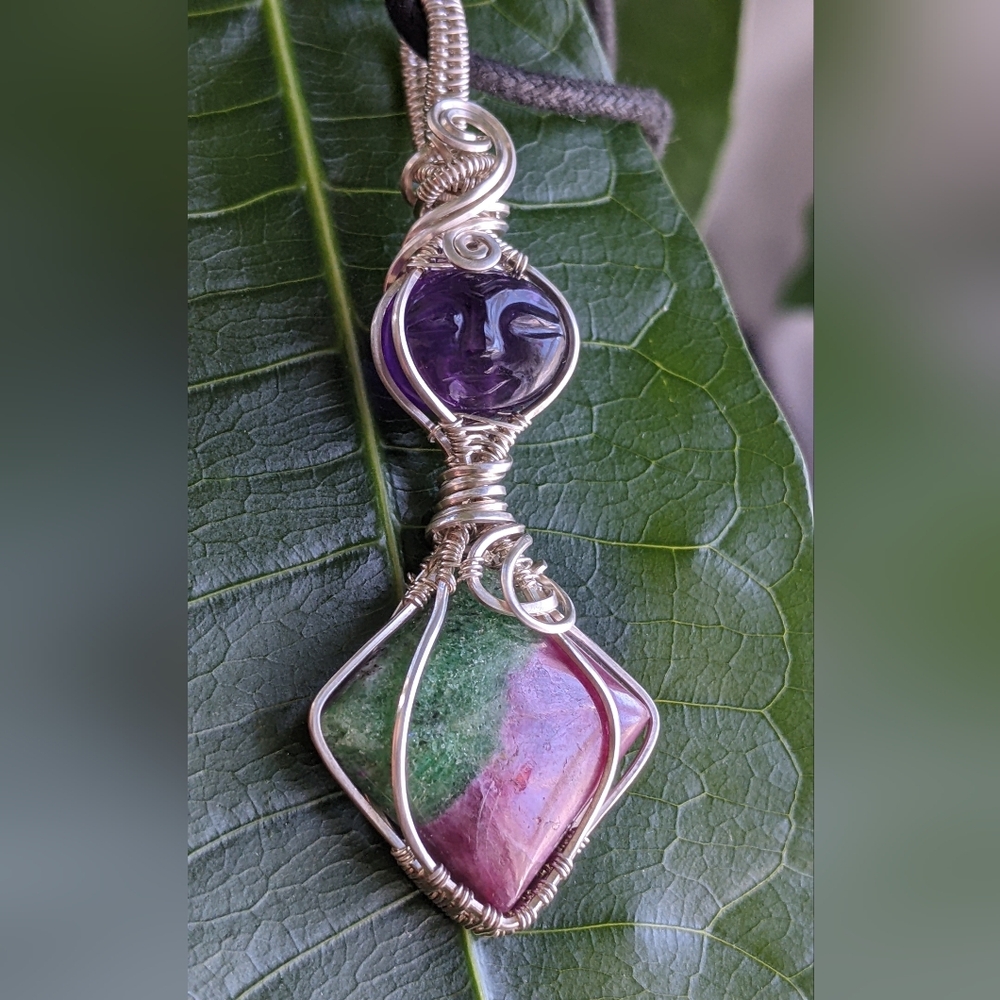 Rare-Sterling Silver-Artisan Pendant-Carved Amethyst-Designer Gemstones - Picture 15 of 16